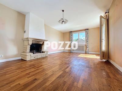 Maison - 160 m² - 8 pièces