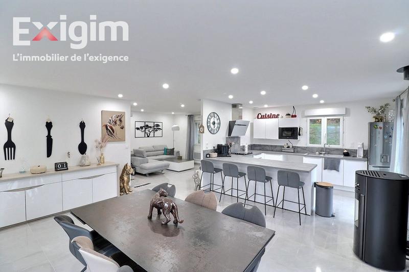 Maison - 86 m² - 4 pièces