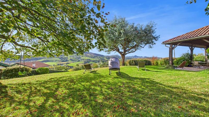 Maison - 199 m² - 6 pièces