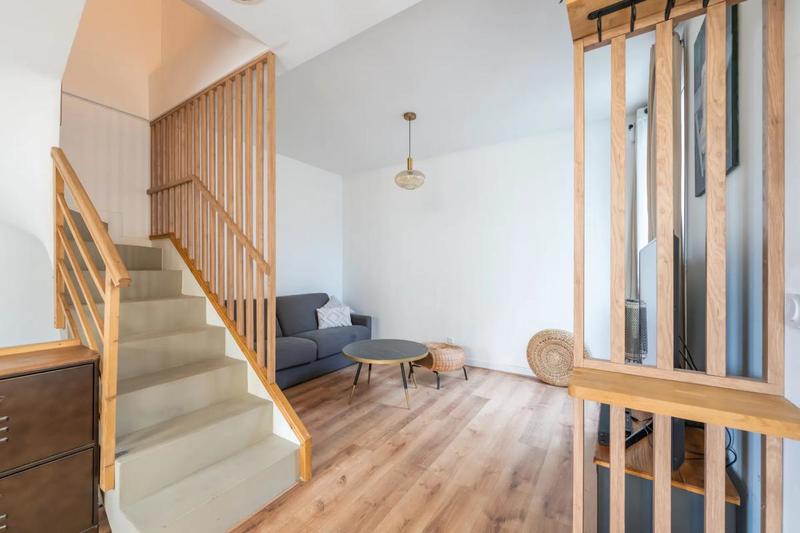 Appartement - 100 m² - 6 pièces