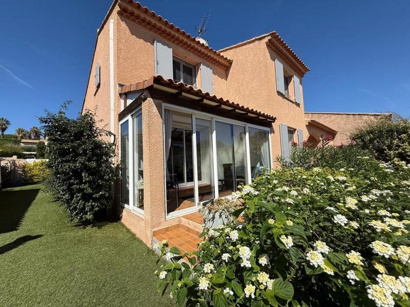Villa - 112 m² - 5 pièces