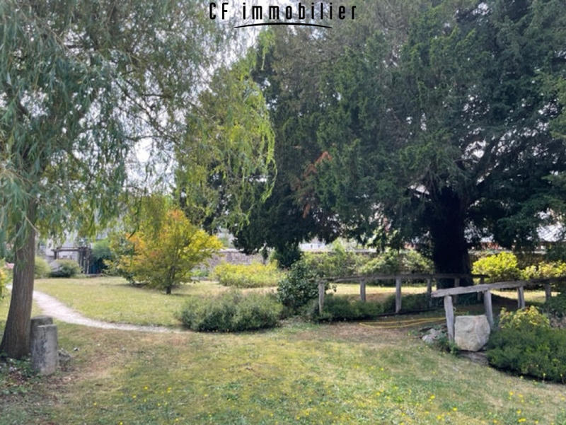 Maison - 210 m² - 8 pièces