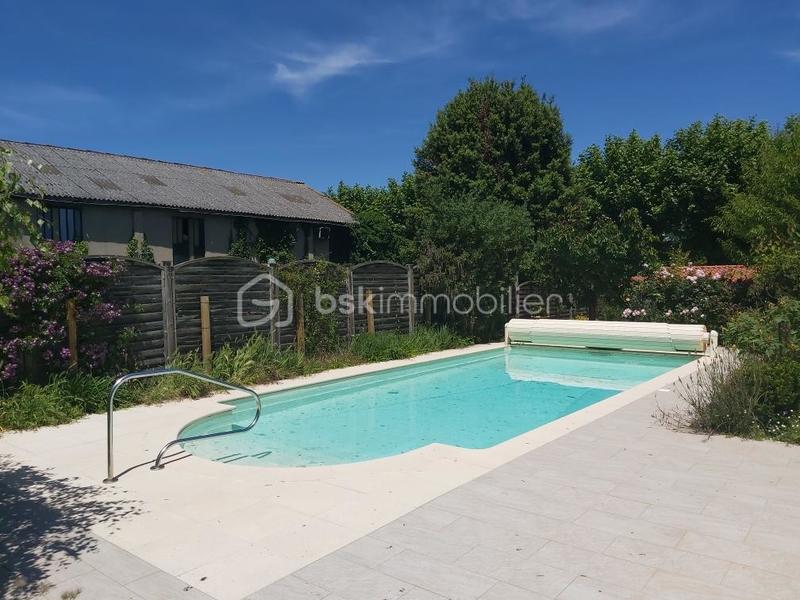 Maison de maîtres - 230 m² - 9 pièces