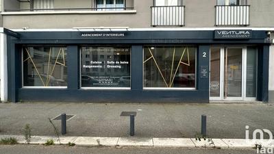 Local commercial - 111 m²