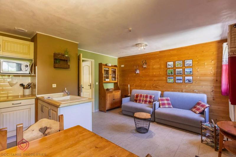 Propriété - 500 m² - 17 pièces