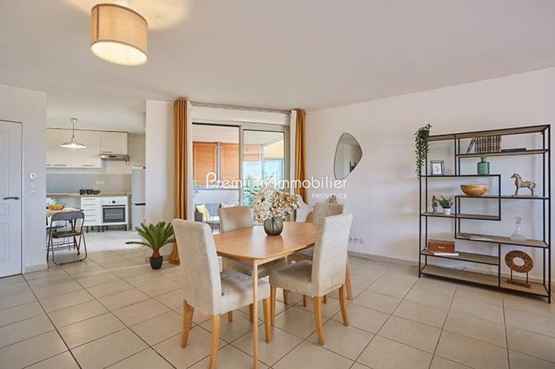 Appartement - 91 m² - 3 pièces