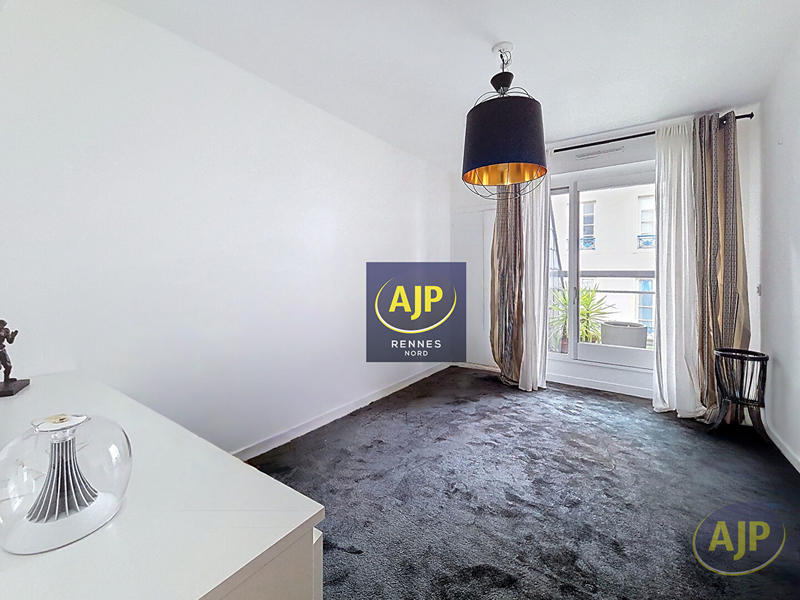 Appartement - 135 m² - 5 pièces