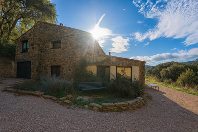 Maison - 360 m² - 9 pièces