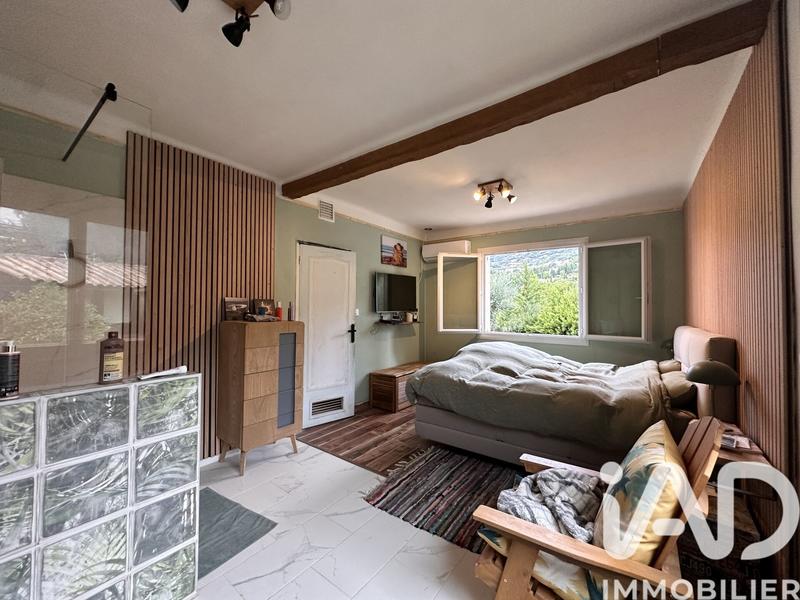 Maison - 153 m² - 5 pièces