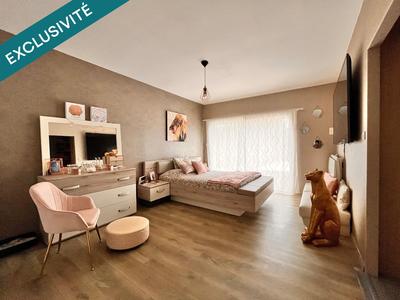 Maison - 220 m² - 6 pièces