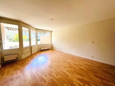 Appartement - 77 m² - 3 pièces