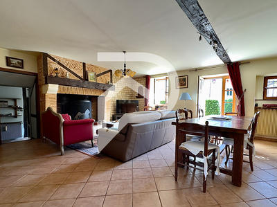 Maison - 152 m² - 8 pièces