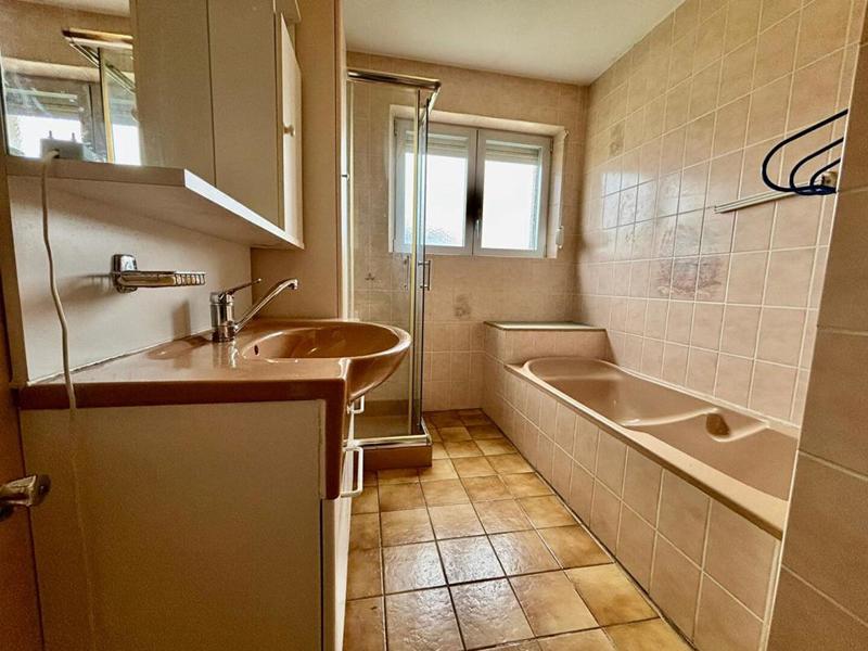 Maison - 93 m² - 4 pièces