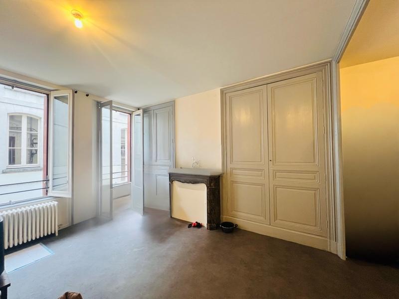 Immeuble - 270 m² - 8 pièces