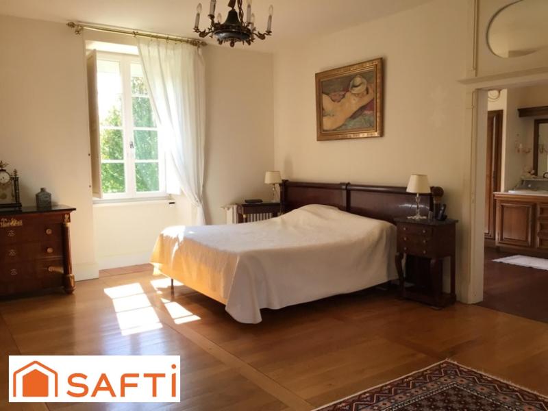 Propriété - 454 m² - 11 pièces