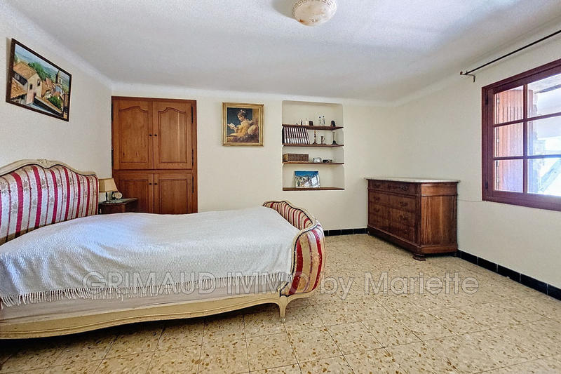 Maison - 400 m² - 14 pièces