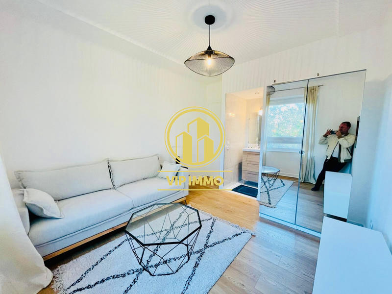 Appartement - 105 m² - 4 pièces