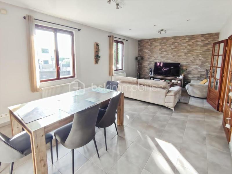 Pavillon - 100 m² - 5 pièces