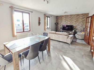 Pavillon - 100 m² - 5 pièces