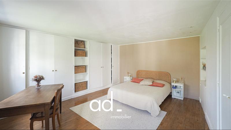 Maison ancienne - 230 m² - 9 pièces