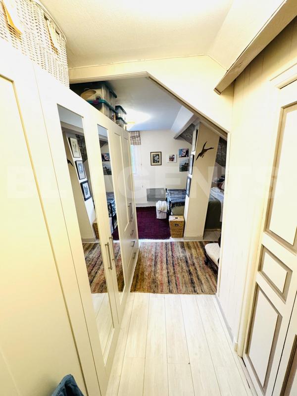 Maison - 264 m² - 7 pièces