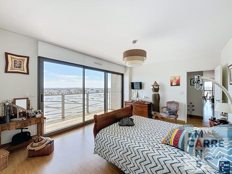 Appartement - 152 m² - 5 pièces