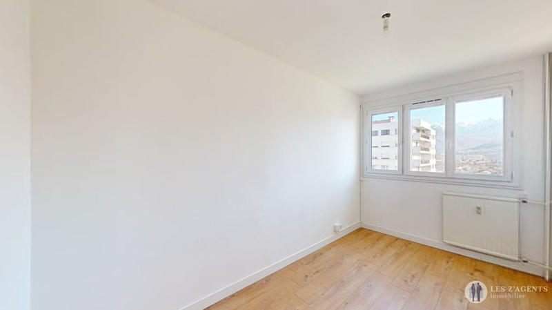 Appartement - 115 m² - 6 pièces