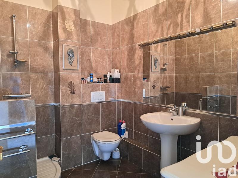 Appartement - 110 m² - 4 pièces