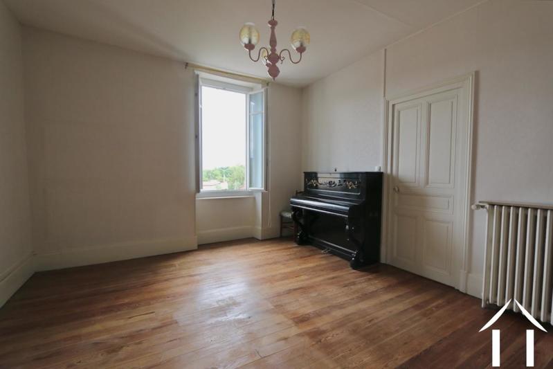 Maison - 121 m² - 7 pièces