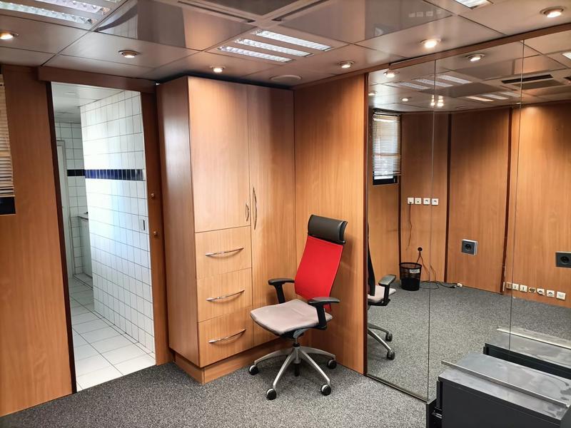 Local commercial - 42 m² - 2 pièces