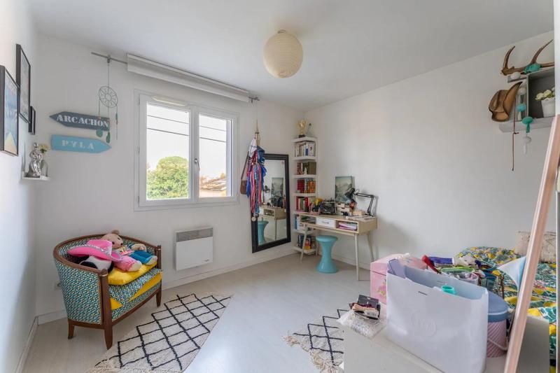 Maison - 166 m² - 7 pièces