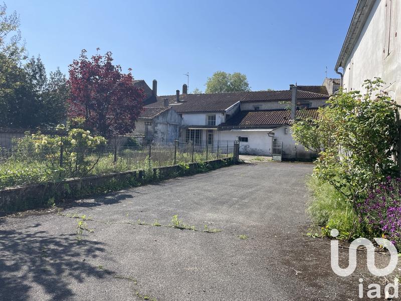 Maison - 300 m² - 12 pièces