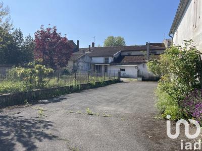 Maison - 300 m² - 12 pièces