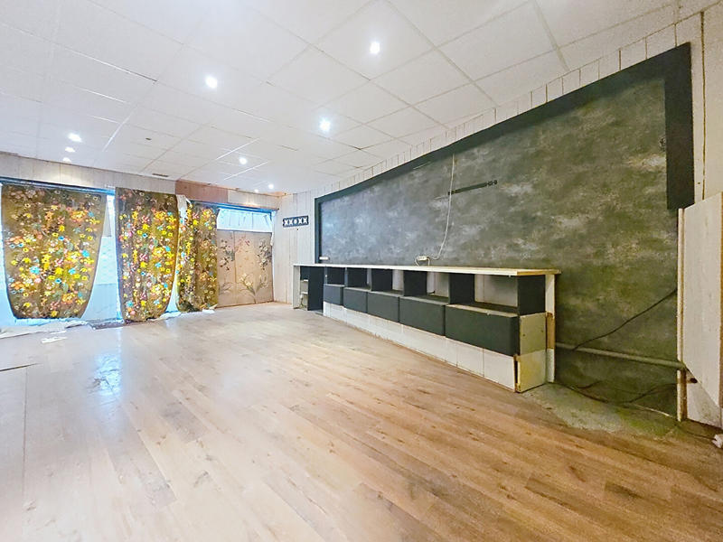 Immeuble - 8 pièces