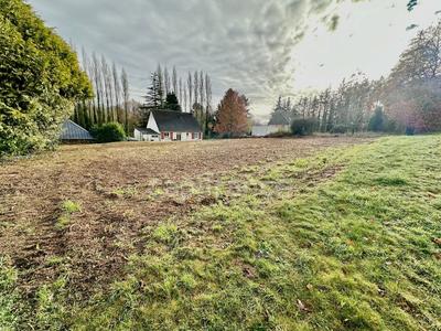 Terrain constructible - 1 468 m²