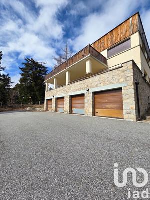 Appartement - 170 m² - 5 pièces