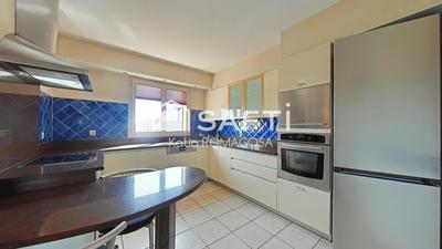 Maison - 150 m² - 4 pièces