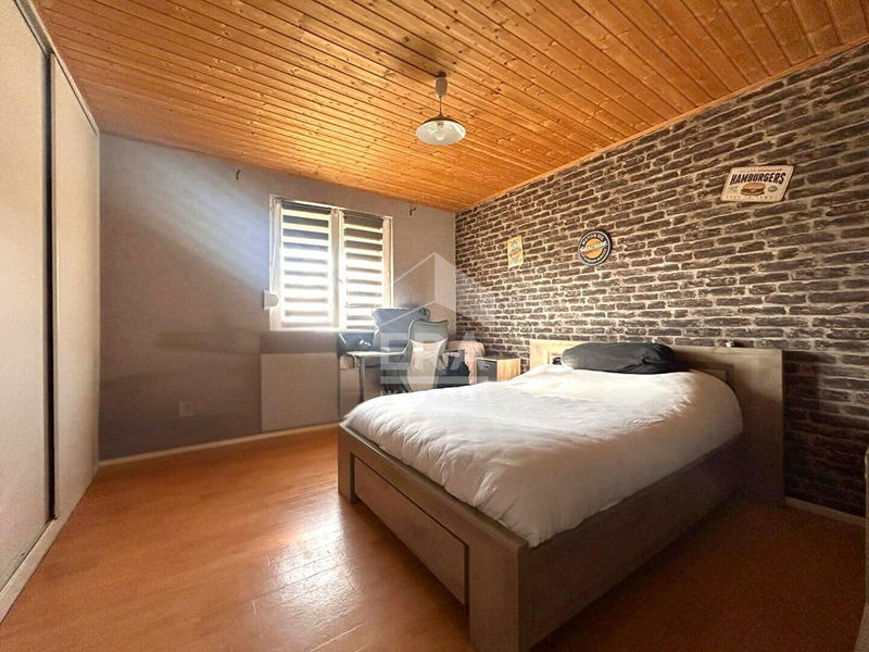 Maison - 137 m² - 6 pièces