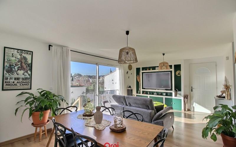 Maison - 110 m² - 4 pièces