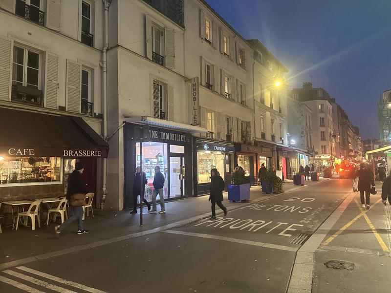 Fonds de commerce - Magasins - 73 m²