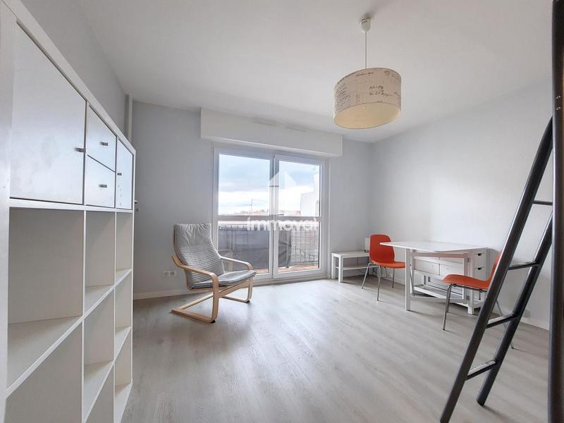 Studio - 25 m² - 1 pièce