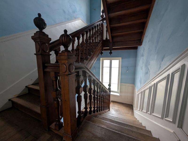 Maison - 217 m² - 10 pièces