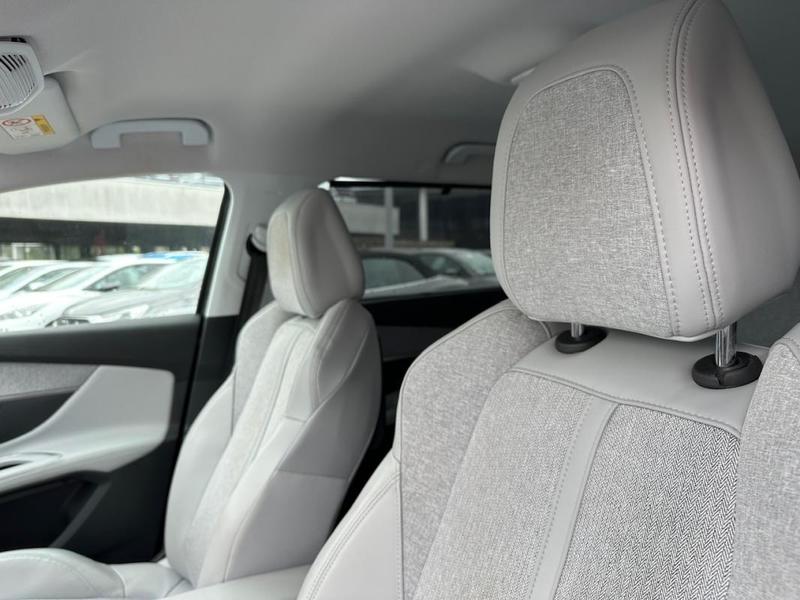 Peugeot 5008 II 1.5 Bluehdi 130 s&amp;S Allure Business Eat8