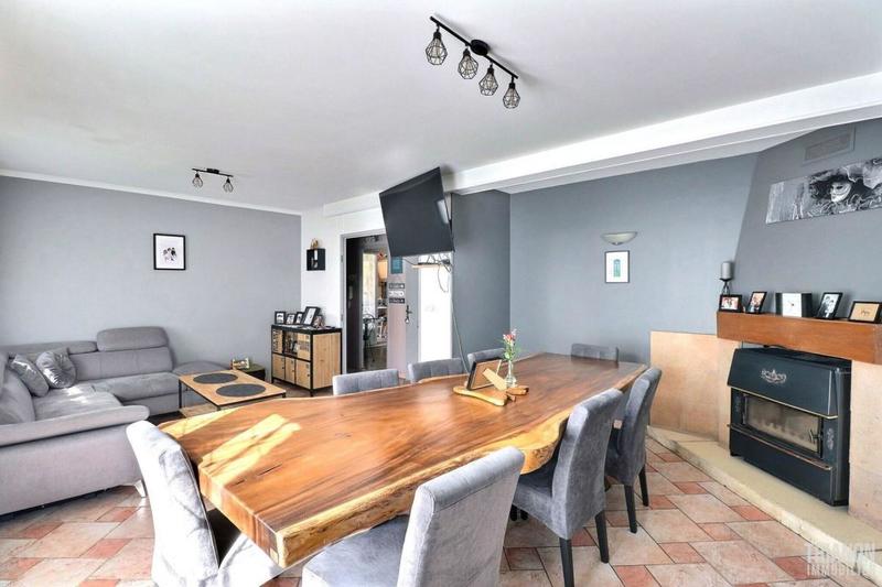 Maison - 90 m² - 6 pièces