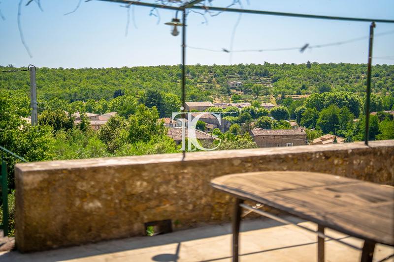 Maison - 85 m² - 5 pièces