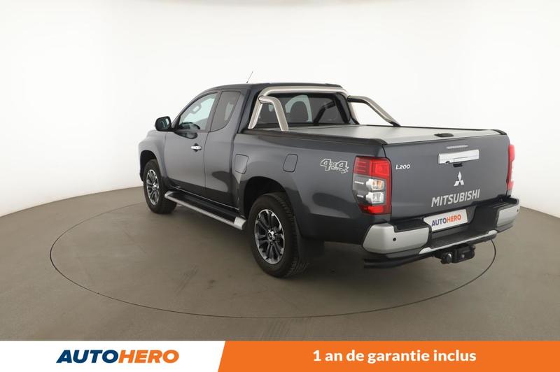 Mitsubishi L200 Club Cabine 2.2 Di-D Intense Navi 150 ch
