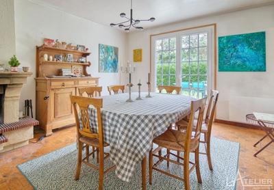 Maison - 150 m² - 7 pièces