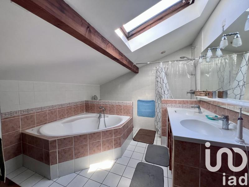 Maison - 152 m² - 6 pièces