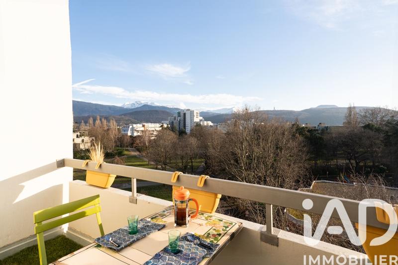 Appartement - 98 m² - 5 pièces