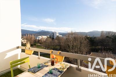 Appartement - 98 m² - 5 pièces